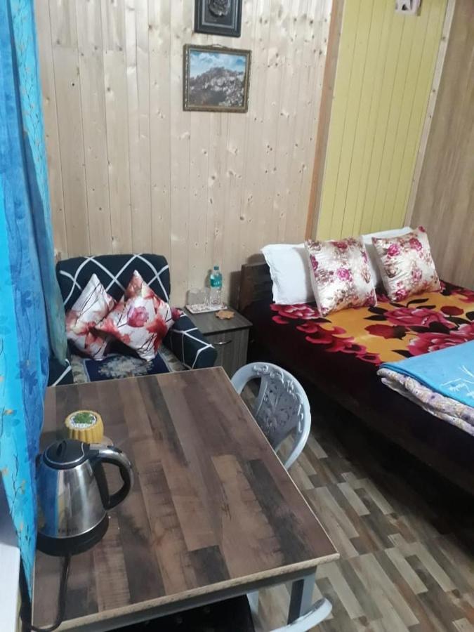 Smriya Homestay Darjeeling  Buitenkant foto